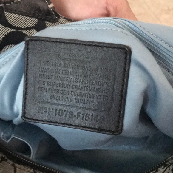 Coach - Picture 4 of 4